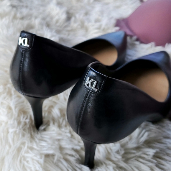 Karl Lagerfeld Black Leather Royale Short Pumps - Picture 7 of 12